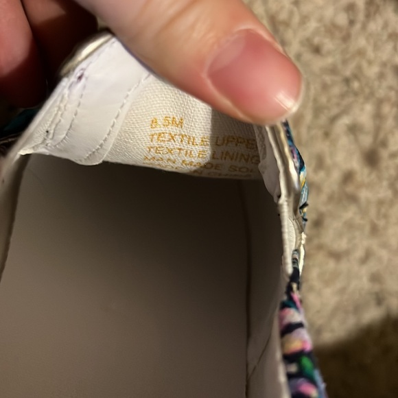 NWOT Julie sneakers - Picture 7 of 7